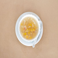 Sopa de maíz con carne de cangrejo