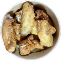 Alas de pollo fritas